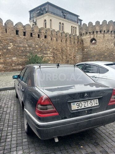 Mercedes C 250 1995, 526,385 km - 2.5 l - Bakı