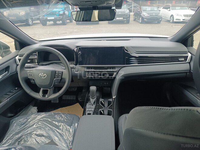 Toyota Camry-5