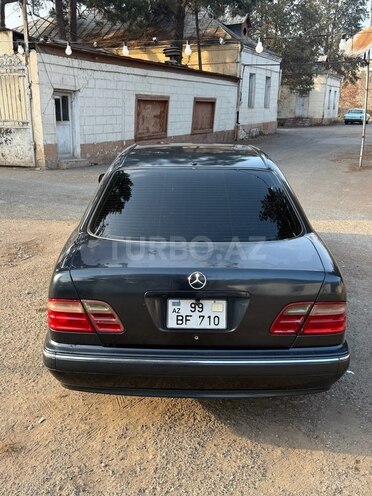Mercedes E 240 1999, 480,000 km - 2.4 л - Sumqayıt