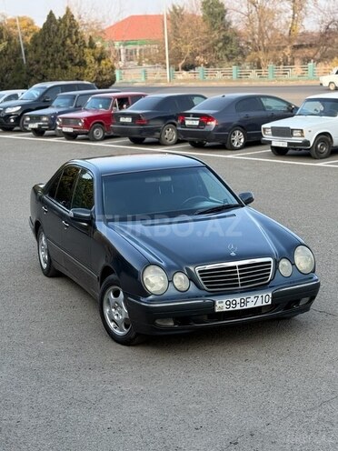 Mercedes E 240 1999, 480,000 km - 2.4 л - Sumqayıt