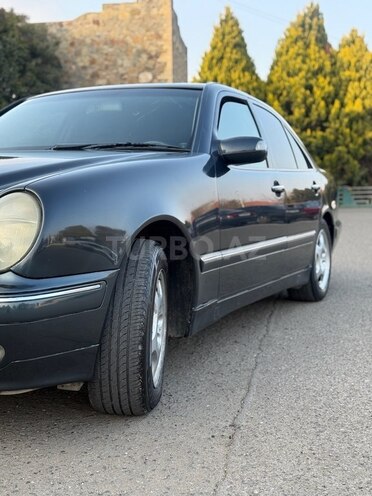Mercedes E 240 1999, 480,000 km - 2.4 л - Sumqayıt