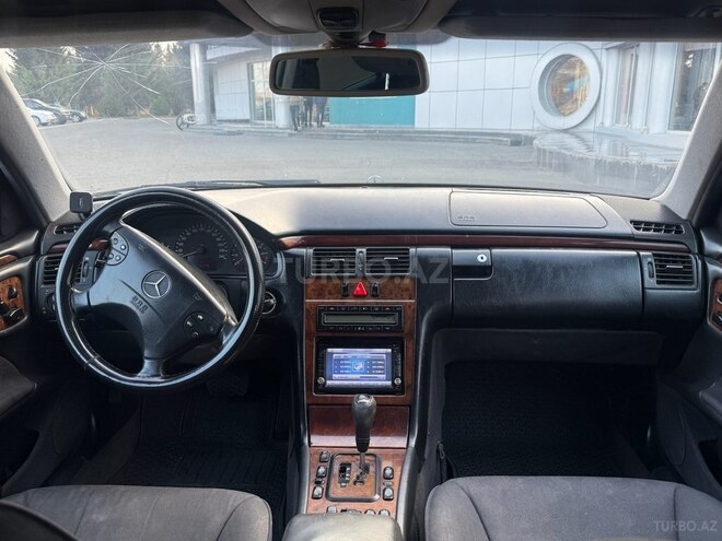 Mercedes E 240 1999, 480,000 km - 2.4 л - Sumqayıt