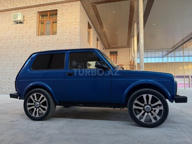 LADA (VAZ) Niva-6