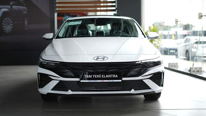 Hyundai Elantra-2