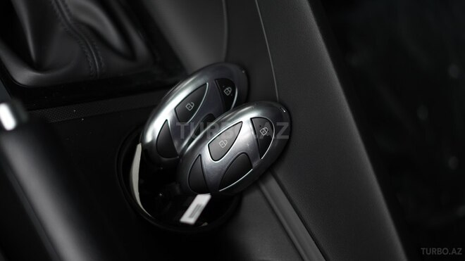 Hyundai Elantra-14