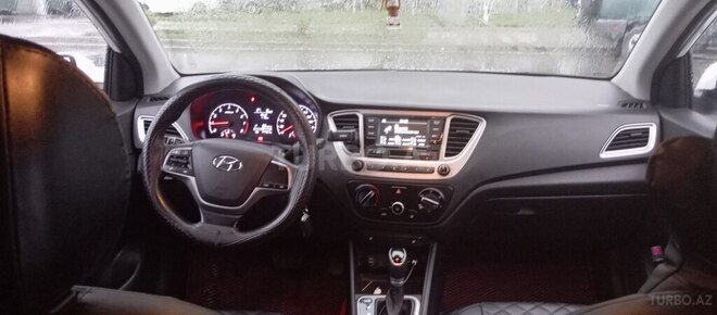 Hyundai Accent 2021, 177,800 km - 1.6 л - Bakı