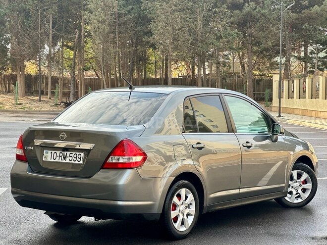 Nissan Tiida 2006, 308,518 km - 1.6 л - Sumqayıt
