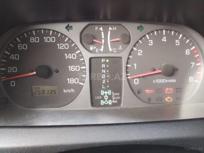 Mitsubishi Pajero io 2002, 261,380 km - 2.0 л - Zaqatala