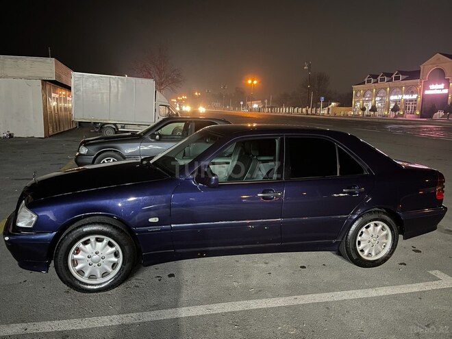 Mercedes C 180 2000, 360,100 km - 1.8 l - Qəbələ