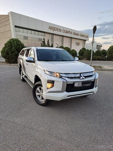 Mitsubishi L200 2021, 61,000 km - 2.4 l - Bakı