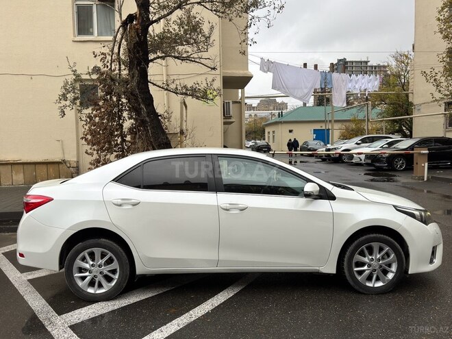 Toyota Corolla 2013, 199,889 km - 1.6 l - Bakı