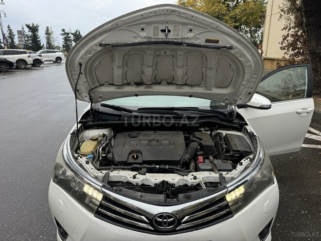 Toyota Corolla 2013, 199,889 km - 1.6 l - Bakı
