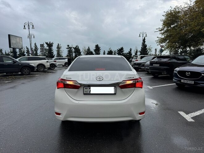 Toyota Corolla 2013, 199,889 km - 1.6 l - Bakı