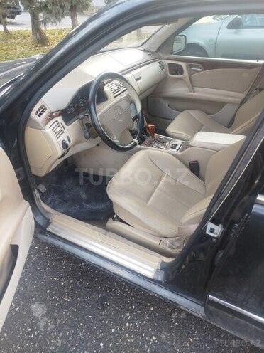 Mercedes E 320 1998, 500,000 km - 3.2 l - Quba