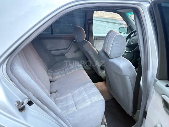 Mercedes C 180 1995, 368,000 km - 1.8 л - Bakı