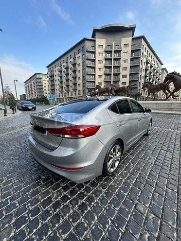Hyundai Elantra 2016, 83,612 km - 2.0 l - Bakı