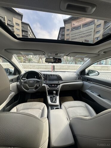 Hyundai Elantra 2016, 83,612 km - 2.0 l - Bakı