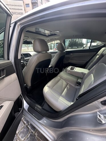 Hyundai Elantra 2016, 83,612 km - 2.0 l - Bakı