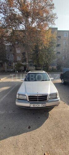 Mercedes C 220 1995, 468,000 km - 2.2 l - Şirvan