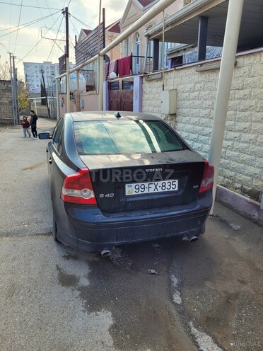Volvo  2005, 330,000 km - 2.4 l - Bakı