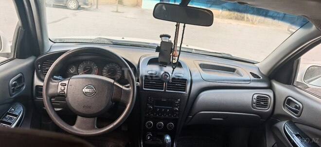 Nissan Sunny 2010, 195,000 km - 1.6 л - Sumqayıt