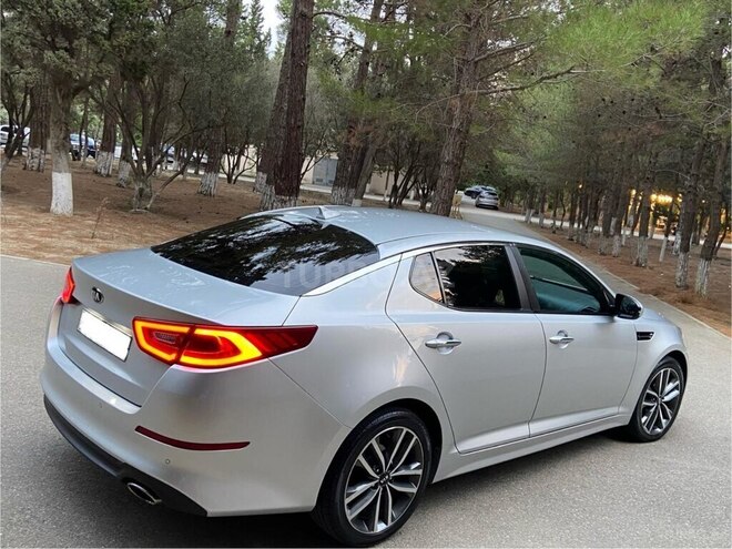 Kia Optima-4