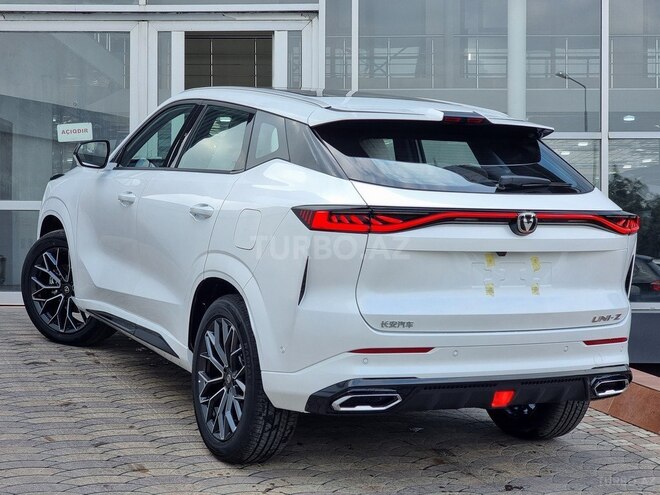 Changan Uni-Z-17