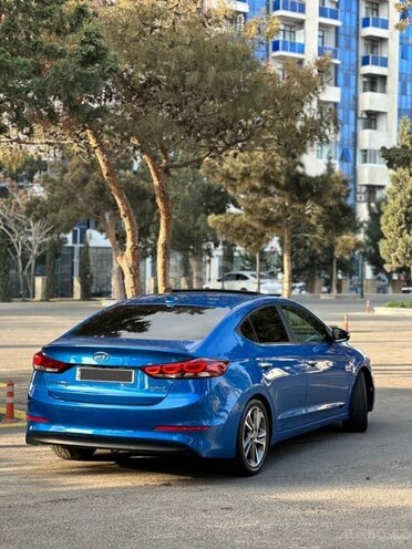 Hyundai Elantra 2017, 205,996 km - 2.0 l - Bakı