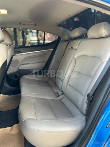 Hyundai Elantra 2017, 205,996 km - 2.0 l - Bakı