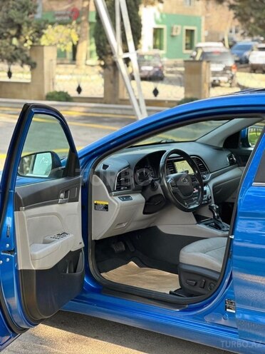 Hyundai Elantra 2017, 205,996 km - 2.0 l - Bakı