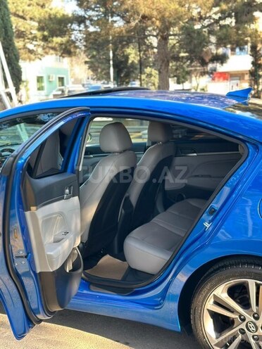 Hyundai Elantra 2017, 205,996 km - 2.0 l - Bakı