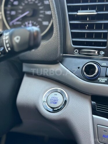 Hyundai Elantra 2017, 205,996 km - 2.0 l - Bakı