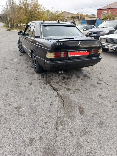 Mercedes 190 1992, 350,000 km - 2.3 l - Bakı