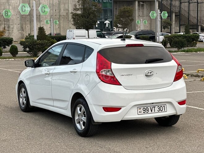 Hyundai Accent 2013, 119,407 km - 1.6 l - Bakı