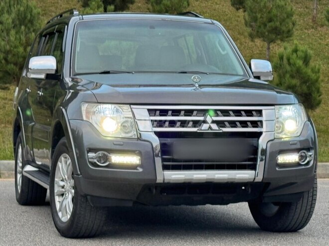 Mitsubishi Pajero 2015, 140,000 km - 3.8 л - Bakı