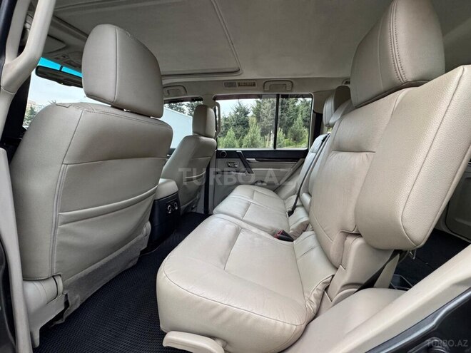 Mitsubishi Pajero 2015, 140,000 km - 3.8 л - Bakı