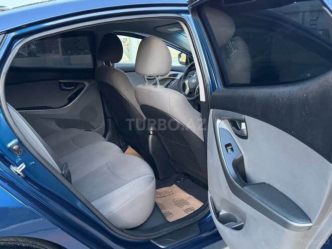Hyundai Elantra 2015, 144,000 km - 1.8 l - Sumqayıt