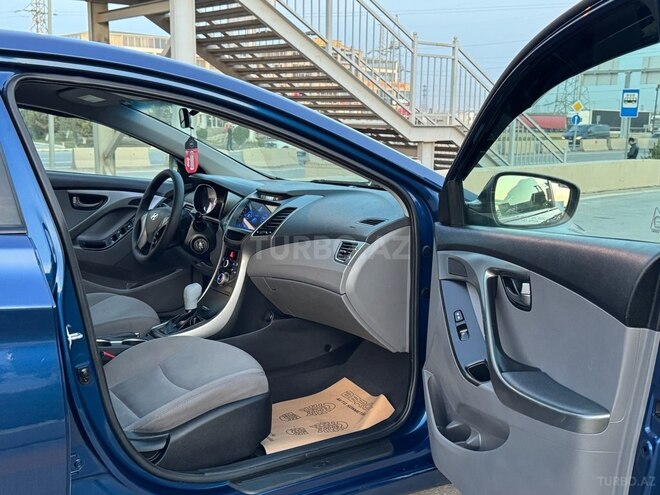 Hyundai Elantra 2015, 144,000 km - 1.8 l - Sumqayıt