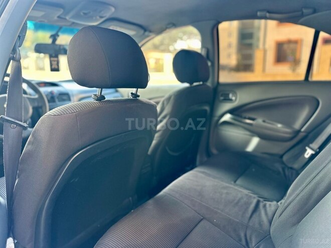 Nissan Sunny 2011, 365,485 km - 1.6 л - Sumqayıt