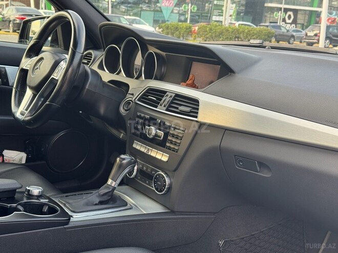 Mercedes C 250 2014, 266,000 km - 1.8 л - Bakı