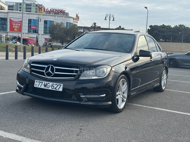 Mercedes C 250 2014, 266,000 km - 1.8 л - Bakı
