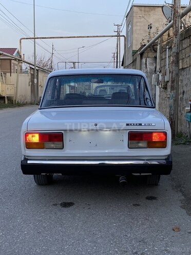 LADA (VAZ) 2107 2005, 80,000 km - 1.6 l - Bakı