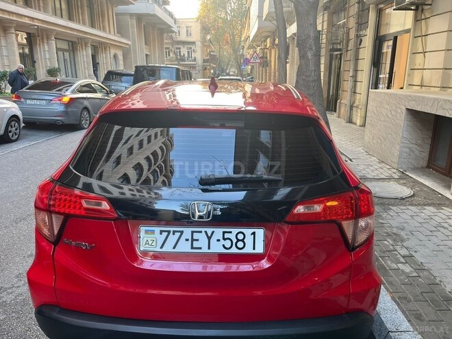 Honda HR-V 2017, 196,340 km - 1.8 l - Bakı