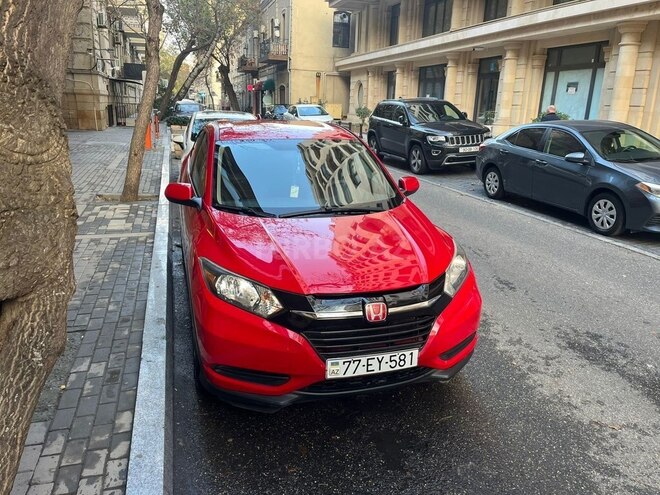 Honda HR-V 2017, 196,340 km - 1.8 l - Bakı