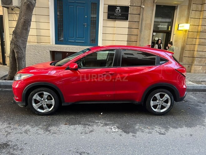 Honda HR-V 2017, 196,340 km - 1.8 l - Bakı