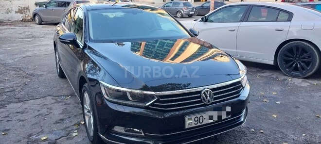 Volkswagen Passat 2018, 77,200 km - 2.0 л - Bakı