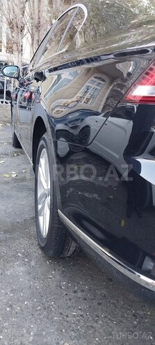 Volkswagen Passat 2018, 77,200 km - 2.0 л - Bakı