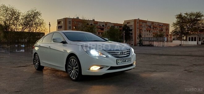 Hyundai Sonata-3