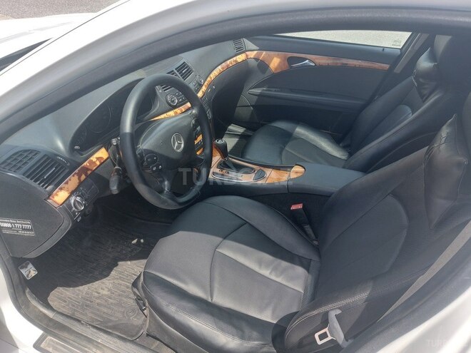 Mercedes E 220 2008, 303,000 km - 2.2 l - Bakı