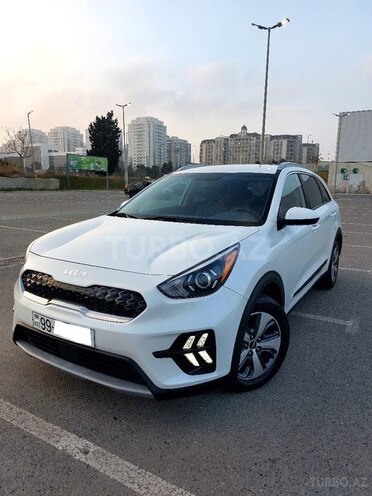 Kia Niro-1